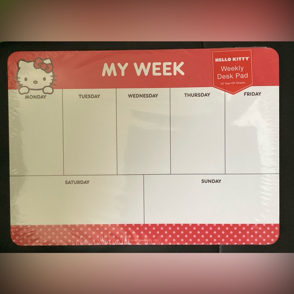 HELLO KITTY WEEKLY DESK SCHEDULE PAD CALENDAR